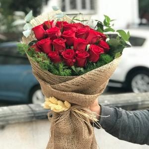 20 Kırmızı Gül Buketi nin resmi