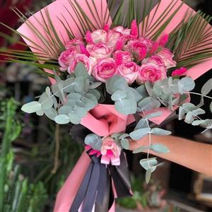 Başımın Tacı Pembe Gül Buketi nin resmi