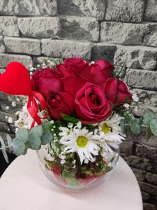 Cam Fanusta Kırmızı Güller nin resmi