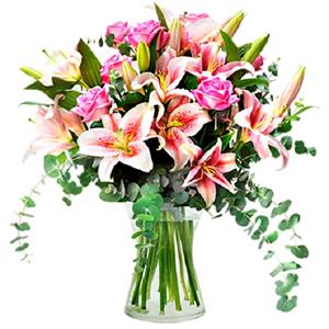 Gönlüm Seninle Pembe Lilyum ve Pembe Gül Aranjmanı nin resmi