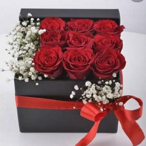 Kutuda 9 Adet Kırmızı Gül nin resmi