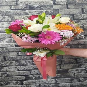 Mariposa Bahar Buketi nin resmi