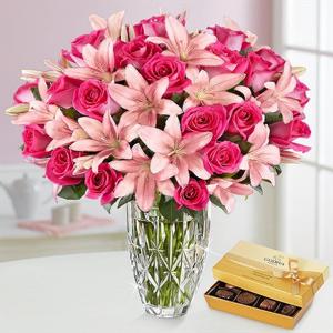 Mutluluk Pembe Gül ve Lilyum Aranjmanı  nin resmi