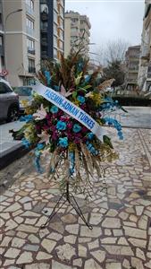 İthal Çiçeklerden Ferforje nin resmi