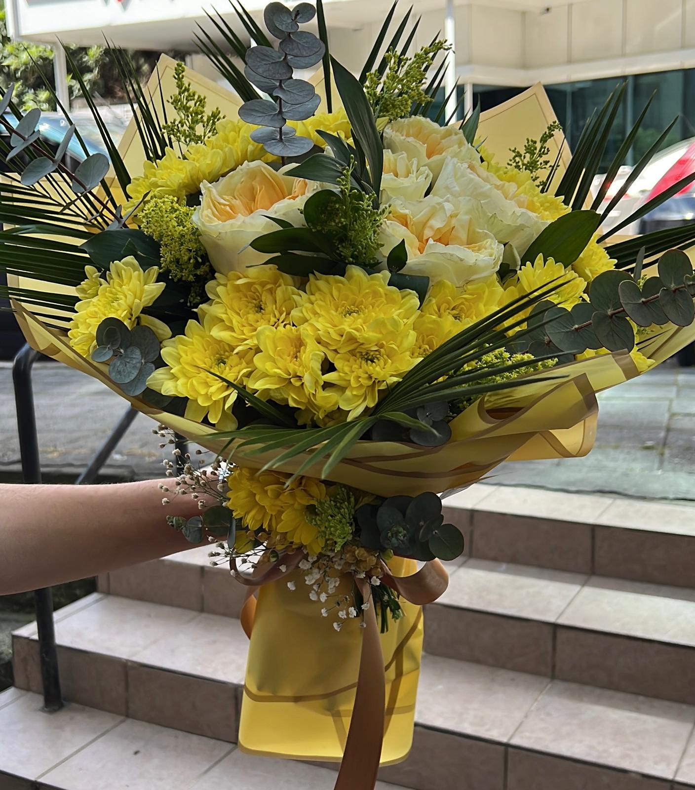 sarı ekvator gülleri