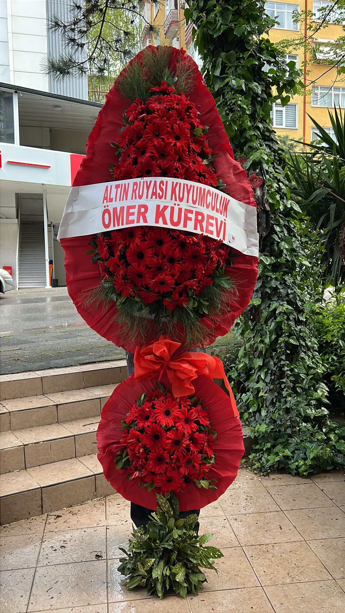 kırmızı gelin duvağı